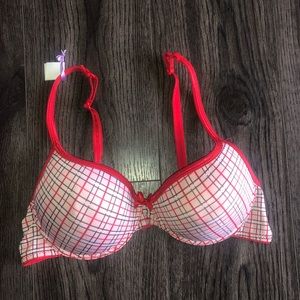 VM Plaid red T-shirt bra 36C